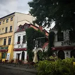 公寓 Z Ogrodem Przy Starej Zajezdni *