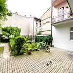 Apartman Z Ogrodem Przy Starej Zajezdni *