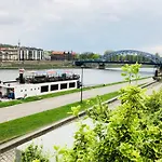 Apartman Z Ogrodem Przy Starej Zajezdni *