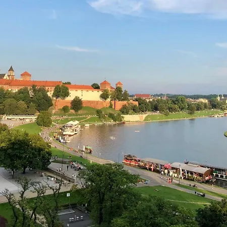 Z Ogrodem Przy Starej Zajezdni Apartmán