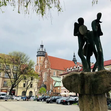 Apartmán Z Ogrodem Przy Starej Zajezdni