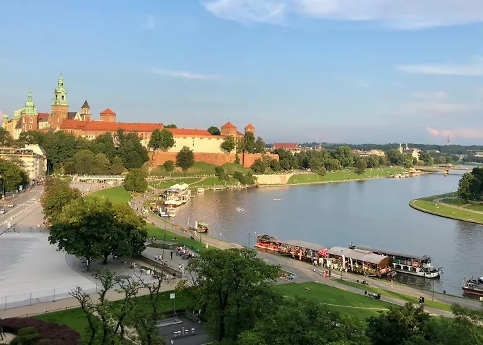 Z Ogrodem Przy Starej Zajezdni Apartment