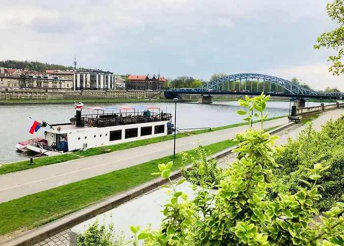 Apartment Z Ogrodem Przy Starej Zajezdni *