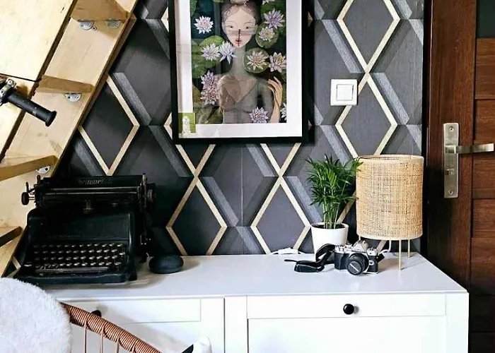 Z Ogrodem Przy Starej Zajezdni Appartamento Cracovia