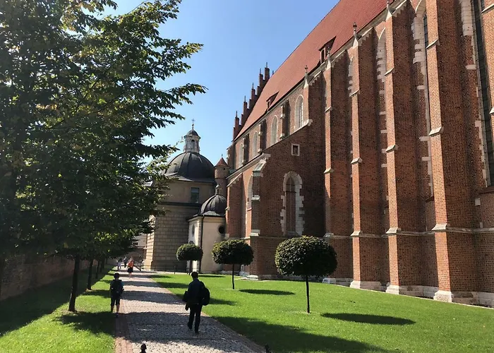 Z Ogrodem Przy Starej Zajezdni Appartamento Cracovia