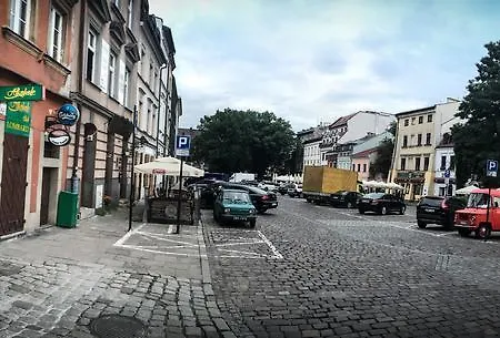 Z Ogrodem Przy Starej Zajezdni * Krakow
