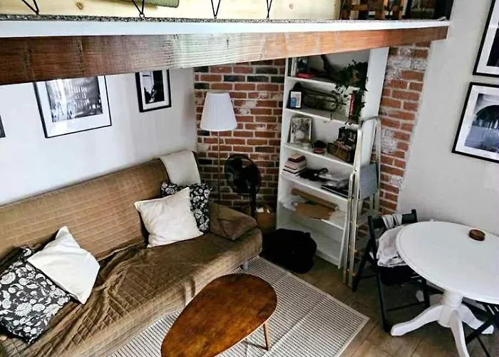 Apartamento Z Ogrodem Przy Starej Zajezdni Cracovia