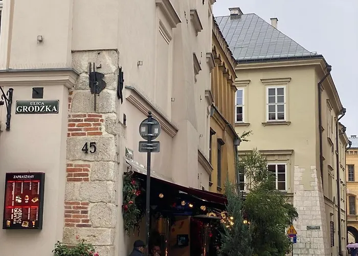 Z Ogrodem Przy Starej Zajezdni Apartamento